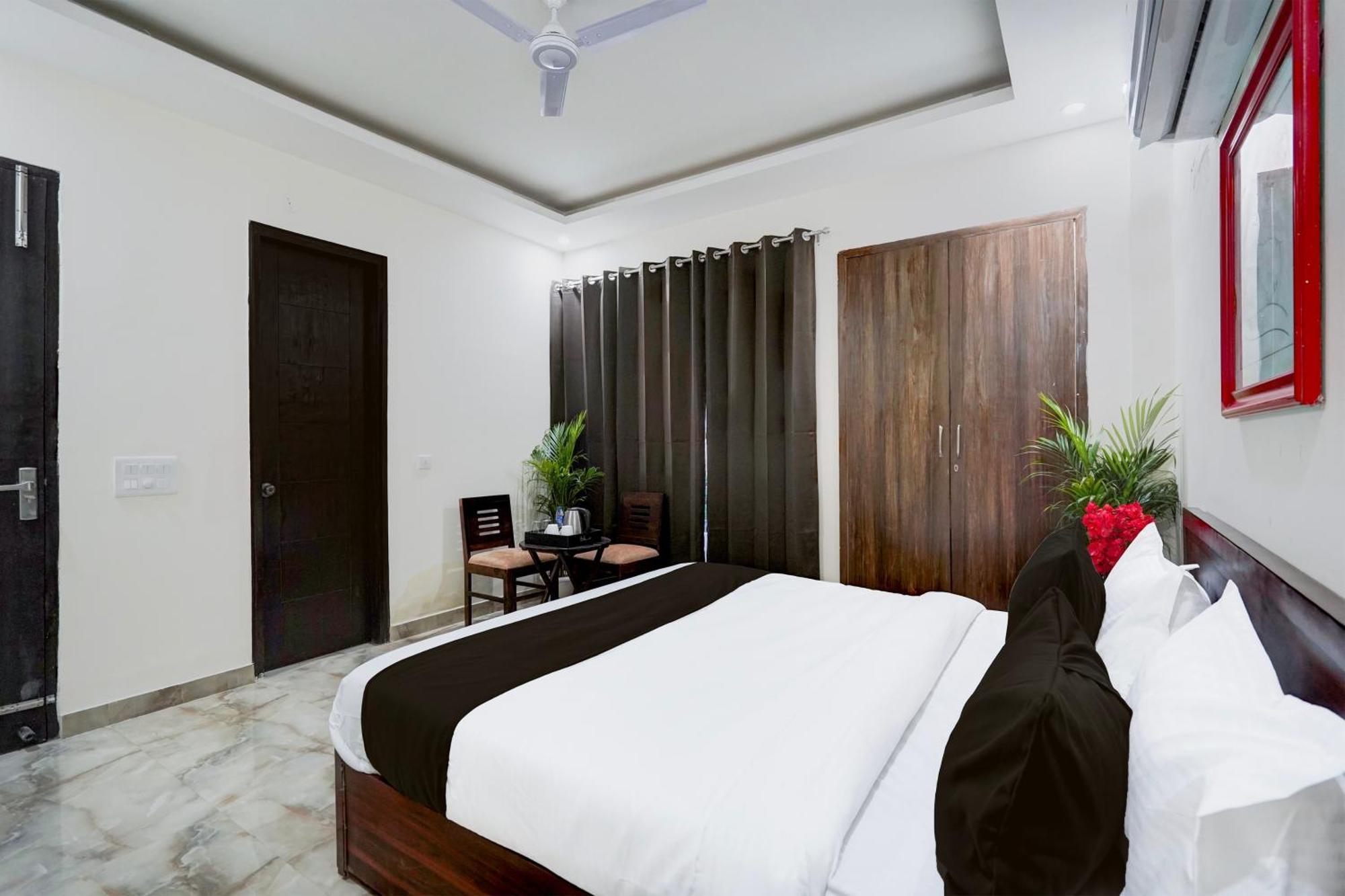 Townhouse Delight Inn Γκουργκάον Εξωτερικό φωτογραφία