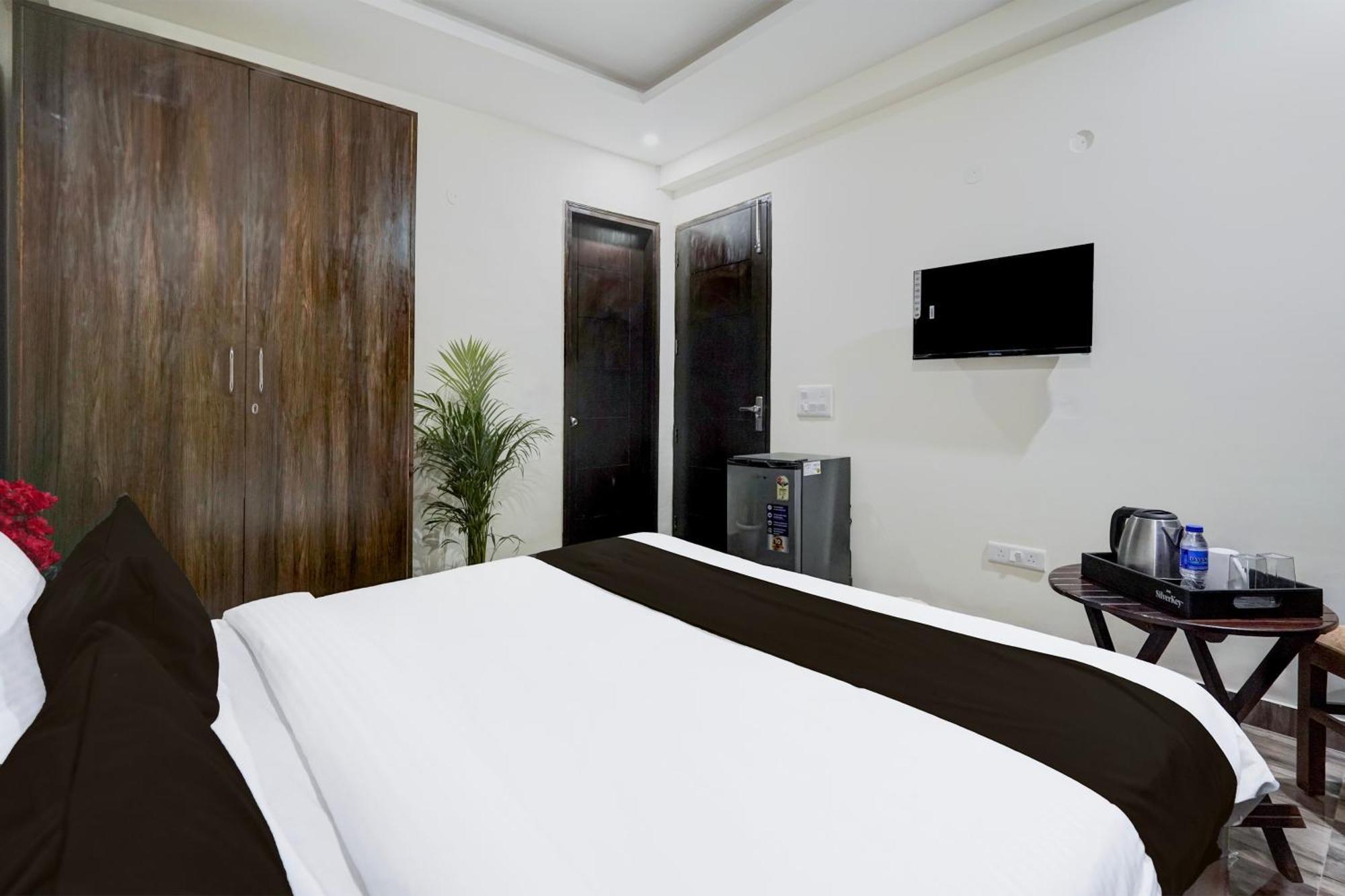 Townhouse Delight Inn Γκουργκάον Εξωτερικό φωτογραφία