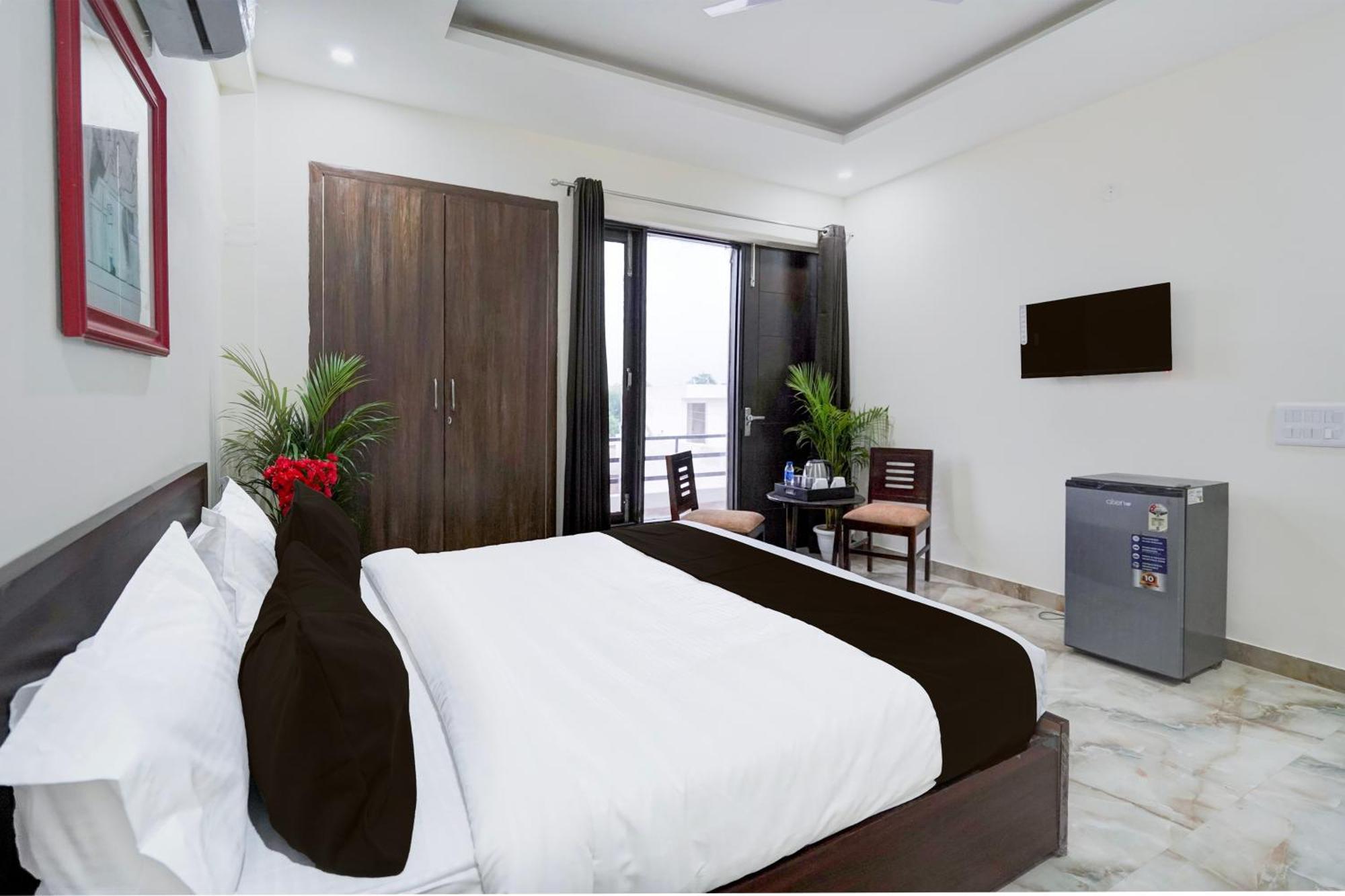Townhouse Delight Inn Γκουργκάον Εξωτερικό φωτογραφία