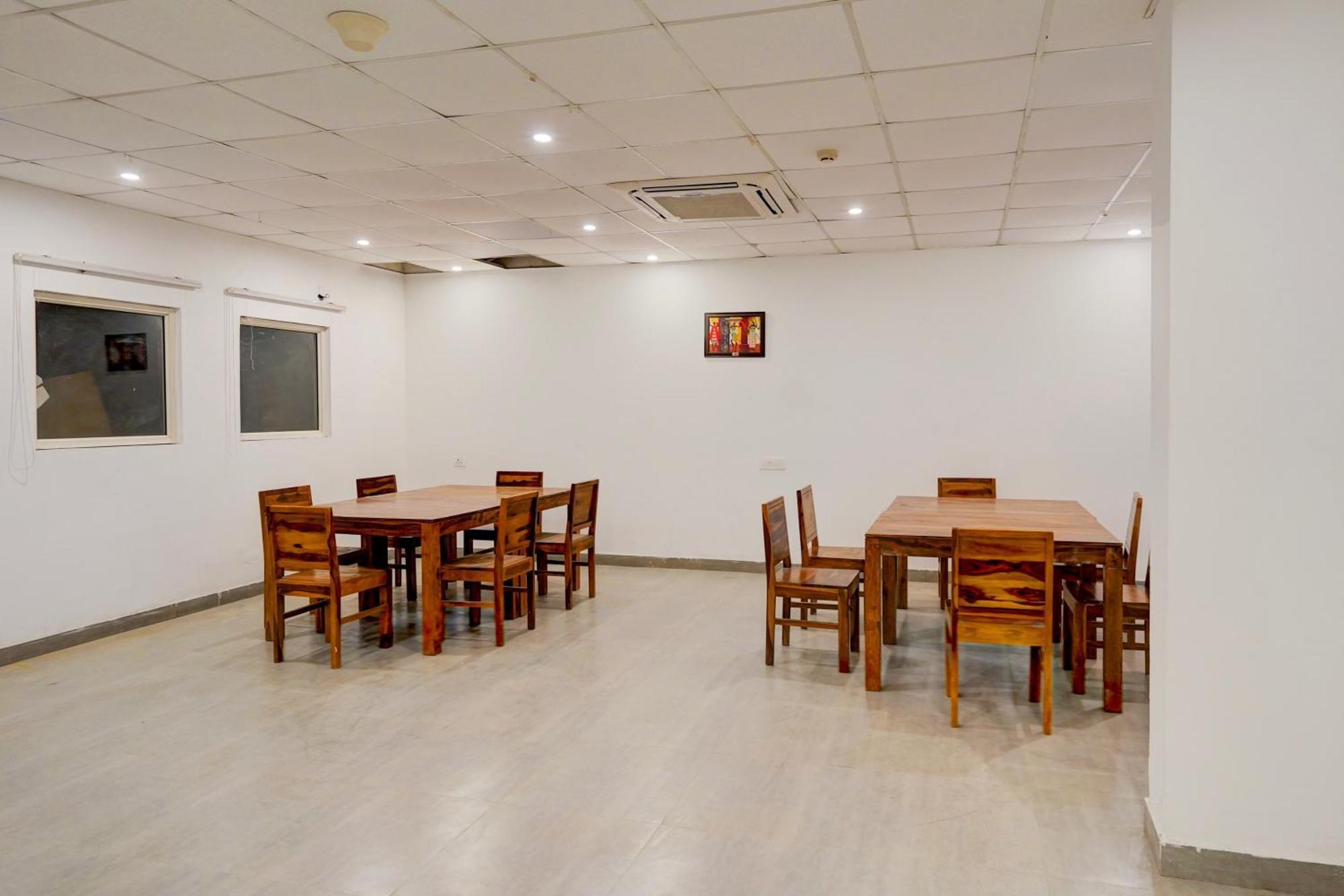 Townhouse Delight Inn Γκουργκάον Εξωτερικό φωτογραφία