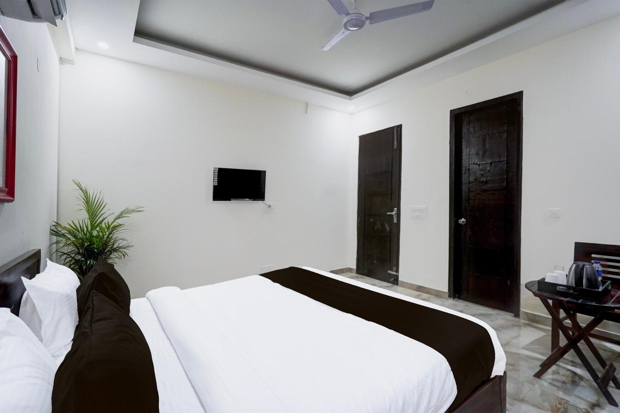 Townhouse Delight Inn Γκουργκάον Εξωτερικό φωτογραφία