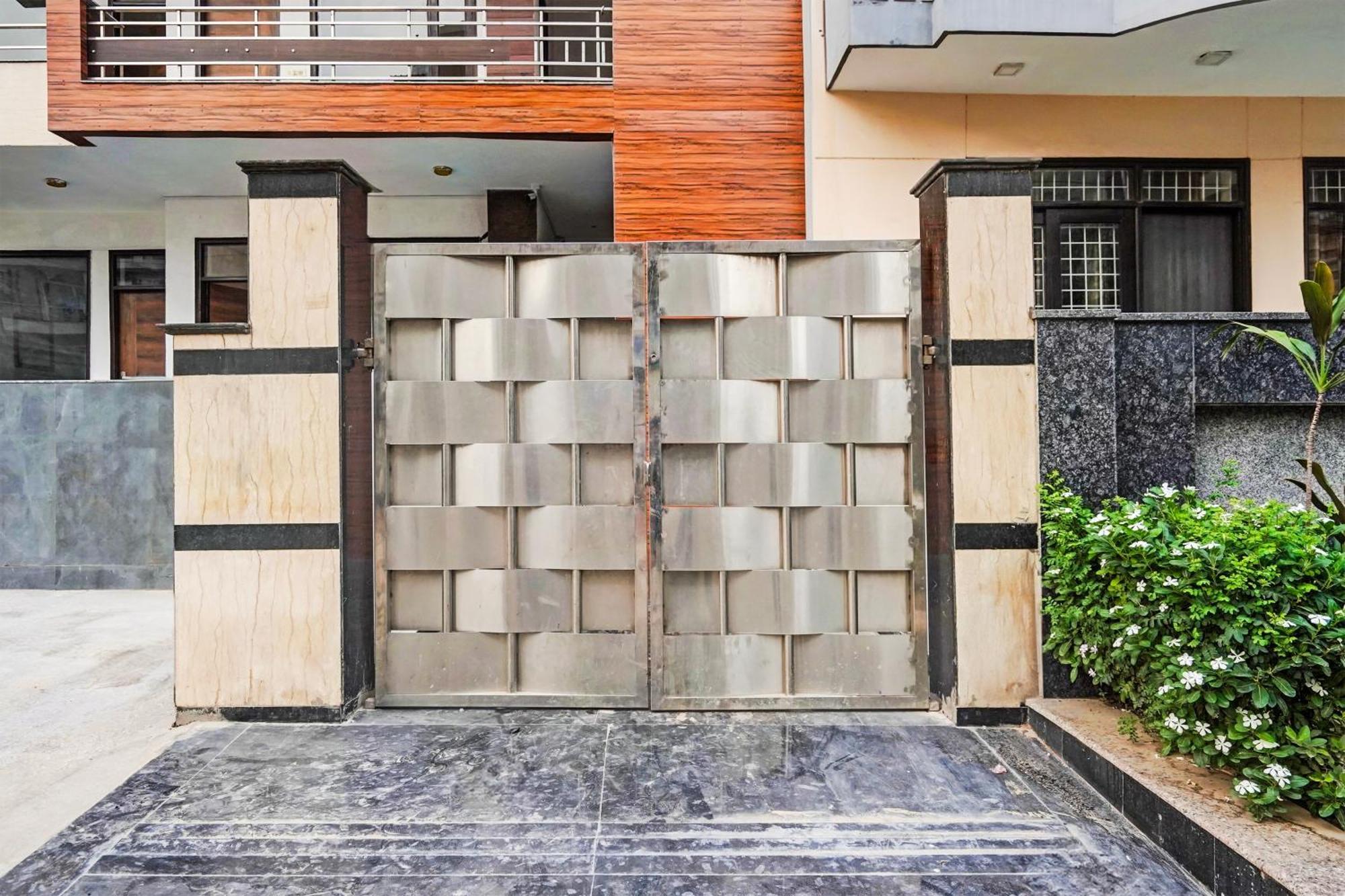 Townhouse Delight Inn Γκουργκάον Εξωτερικό φωτογραφία