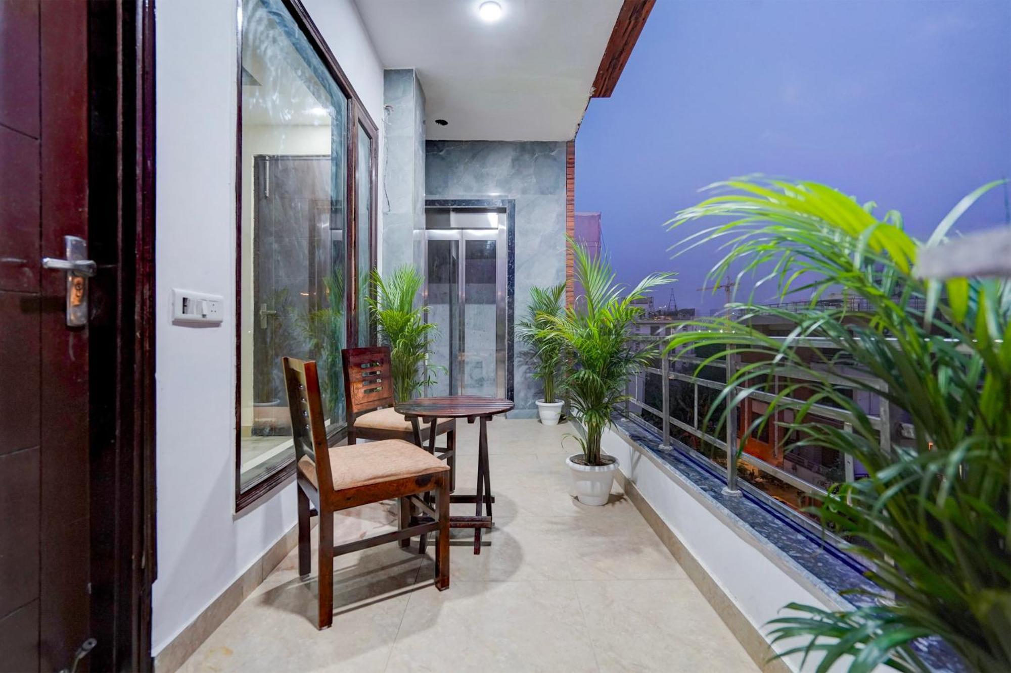 Townhouse Delight Inn Γκουργκάον Εξωτερικό φωτογραφία
